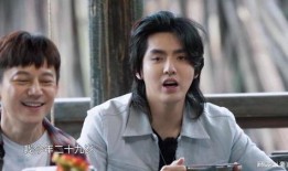 娱乐圈的瓜吃不过来,吃瓜群众应接不暇